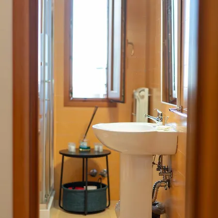 Duomo 11 By Dimorra Apartment Naples