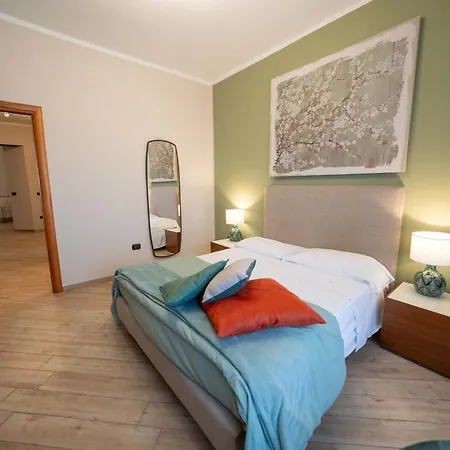 Apartment Duomo 11 By Dimorra Naples