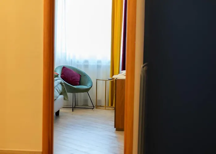 Duomo 11 By Dimorra شقة نابولي